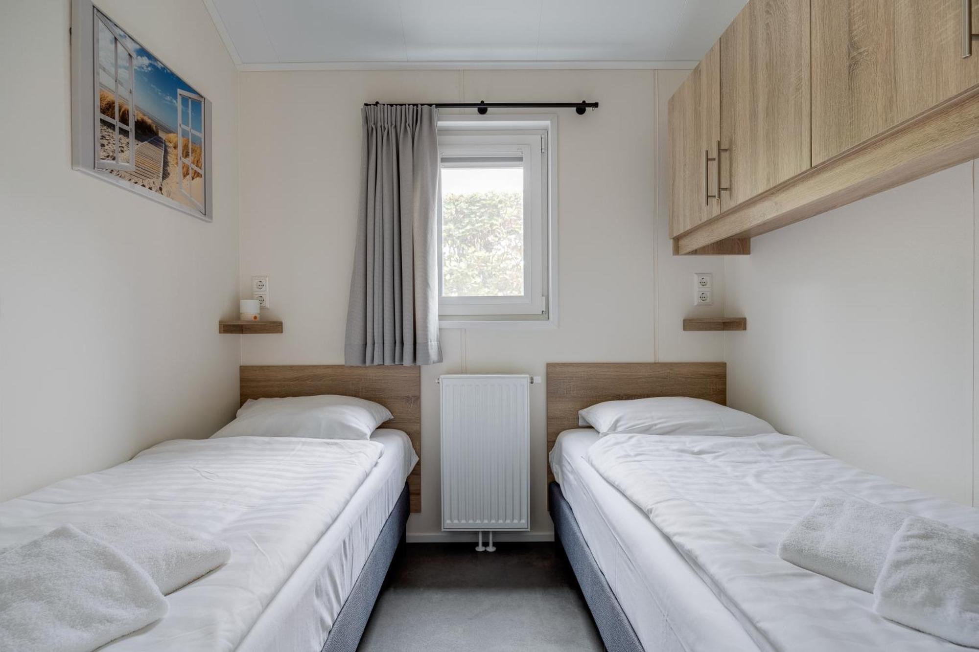 Modern Ingericht Chalet Op Groen Park Op De Veluwe Epe Eksteriør billede